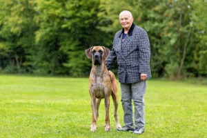 35 Karin mit ihrem Woody sagt Danke