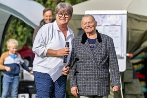 02 DDC Vorstand gratuliert zu 40 Jahre OG Bayreuth